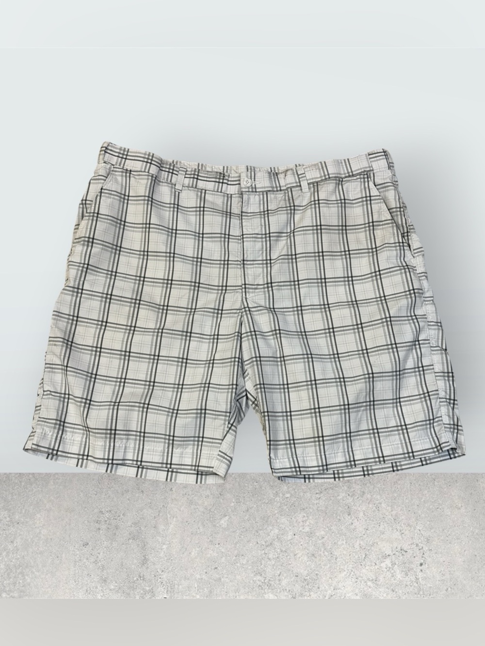 PGA Tour Mens Gray Checked Golf Shorts Size 40
